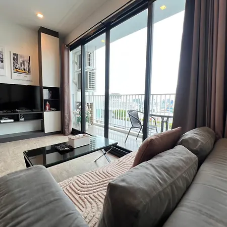 Sea View 2 Bed High Floor * Pattaya