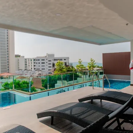 The Rizin Phratamnak โรงแรม
