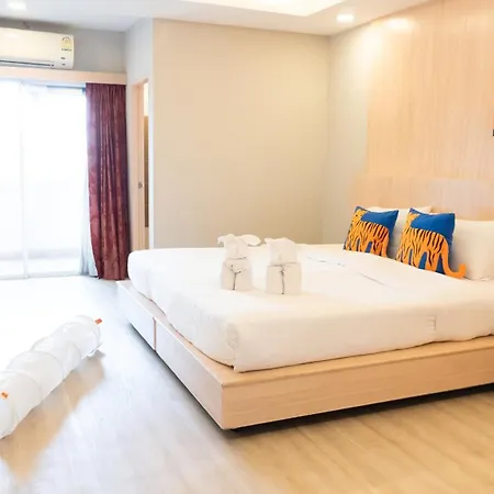 Curve Boutique * Pattaya