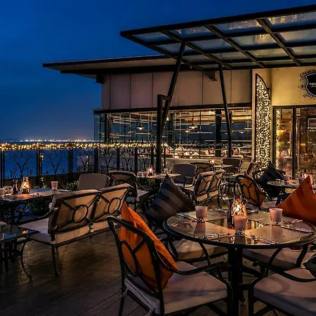 Modus Beachfront Apartment Pattaya