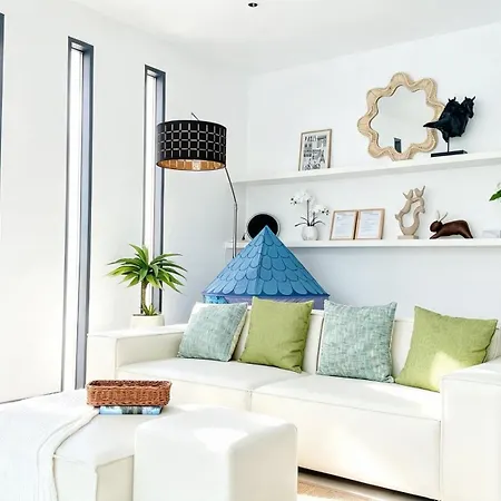 Villa Oceanfront Serene,3br With Private Pool Villa,new Modern White Pattaya