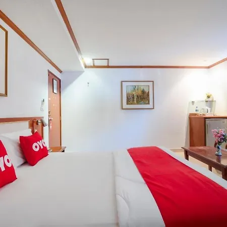 Oyo 75328 Punjabi Junction Hotel