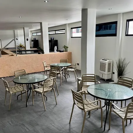 Hotel Angela 4*