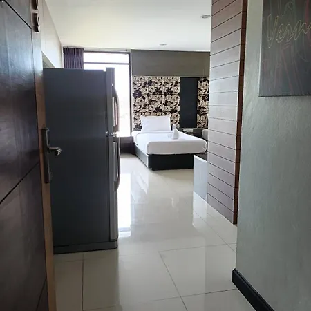 Starlight Hotel 4*