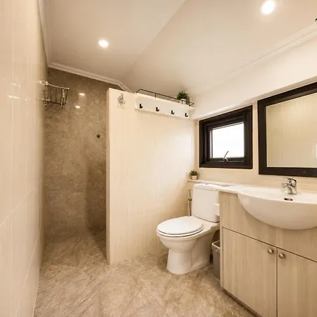 Luxury 4bedroom Private Pool In Near The & Terminal 21 *