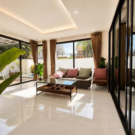 Luxury 4bedroom Private Pool In Near The & Terminal 21 *