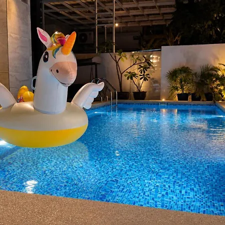 Luxury 4bedroom Private Pool In Near The & Terminal 21 Villa *