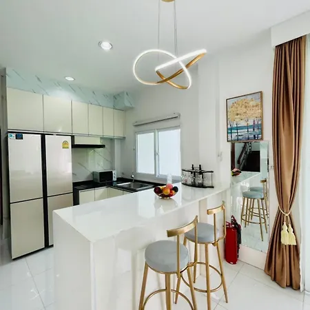 Kw Pool Tai Villa Pattaya