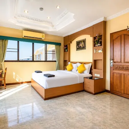 Hotel Arena 3*