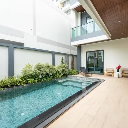 Midtown - Pool In Holiday home