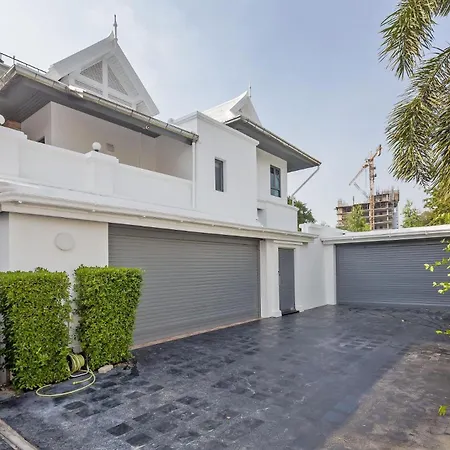 Pratumnak Hill Pool 4br Private Retreat * Pattaya