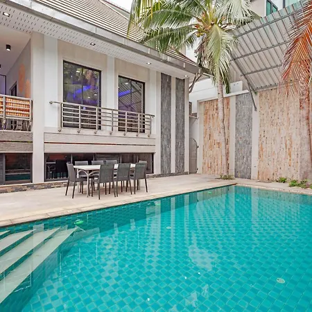Villa Pratumnak Hill Pool 4br Luxury Estate