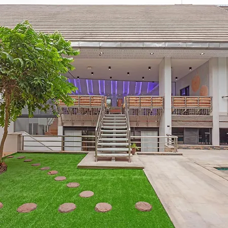 Pratumnak Hill Pool 4br Luxury Estate Villa *