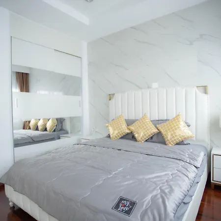 Kw Pool Tai Villa