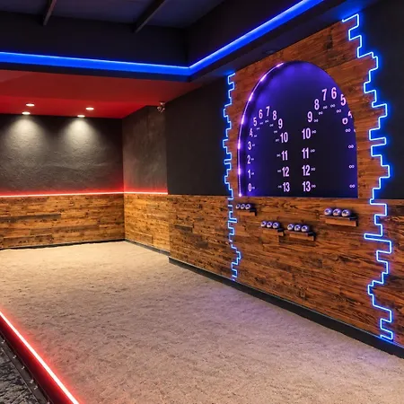 Arena Hotel 3*