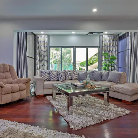 Pratumnak Hill Pool 4br Private Retreat * Pattaya
