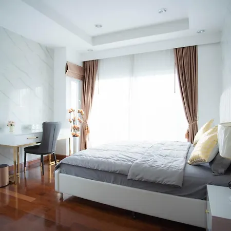 Villa Kw Pool Tai *