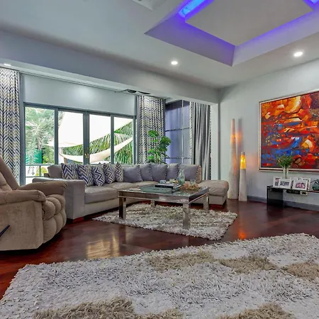 Villa Pratumnak Hill Pool 4br Private Retreat *