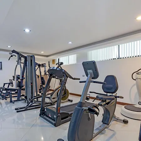 Pratumnak Hill Pool 4br Luxury Estate Villa Pattaya