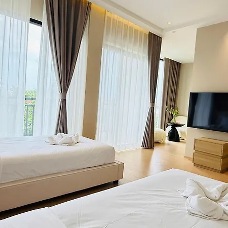 Villa Aura Reserve-4 Bedrooms Three-story Pool Pattaya
