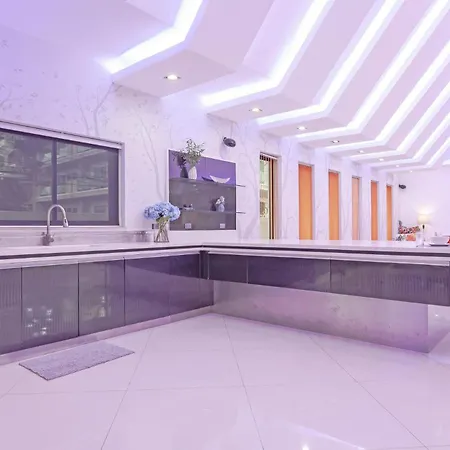Pratumnak Hill Pool 4br Luxury Estate *