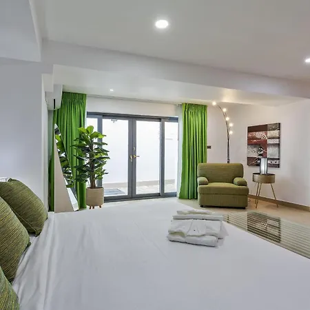 Villa Pratumnak Hill Pool 4br Private Retreat