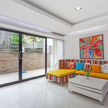 Villa Pratumnak Hill Pool 4br Luxury Estate