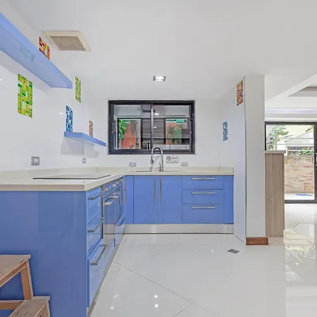 Villa Pratumnak Hill Pool 4br Luxury Estate Pattaya