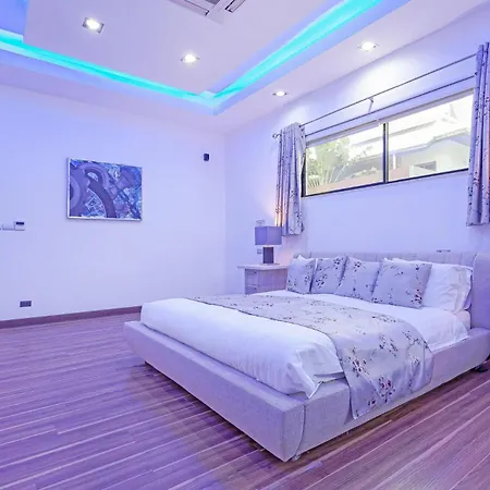 Villa Pratumnak Hill Pool 4br Luxury Estate Pattaya