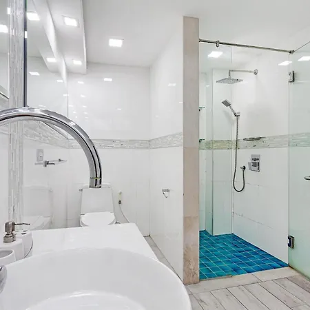 Pratumnak Hill Pool 4br Luxury Estate Villa