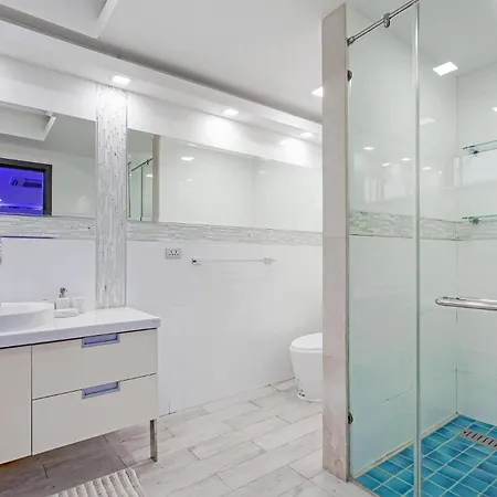 Pratumnak Hill Pool 4br Luxury Estate Pattaya