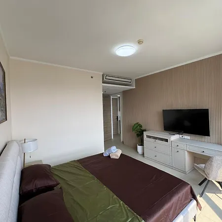 Zire Wongamat Apartment Pattaya