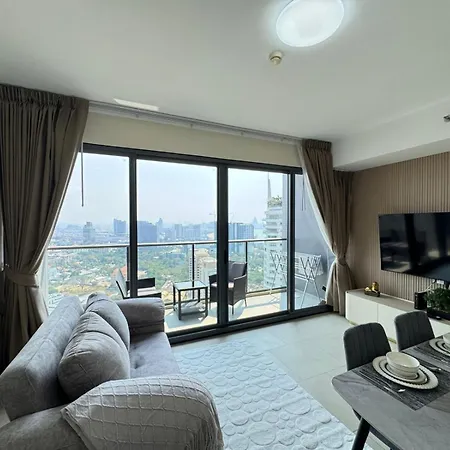 Zire Wongamat Apartment