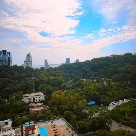 Apartment Unixx Seaview Pattaya