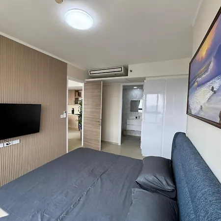 Apartment Zire Wongamat *