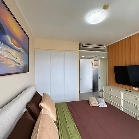 Zire Wongamat Apartment