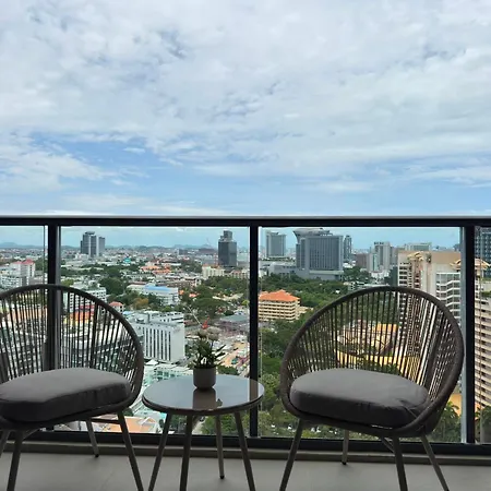Zire Wongamat Apartment Pattaya
