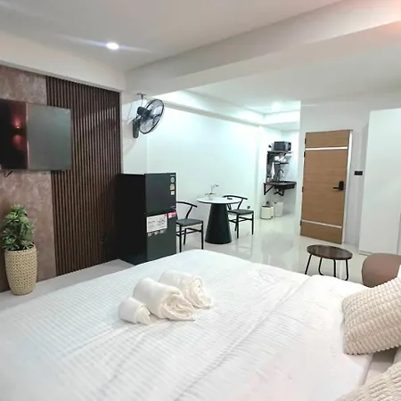 Apartment Boutiqueroomrental F3 *