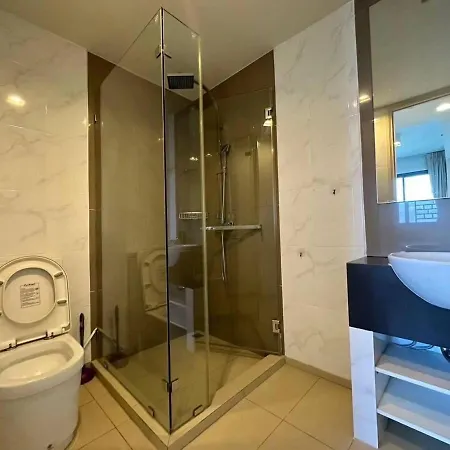 High Floor 2br Sea View Prime Location *