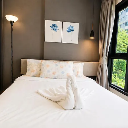 Apartment With Rooftop Pool At Excellent Location Pattaya