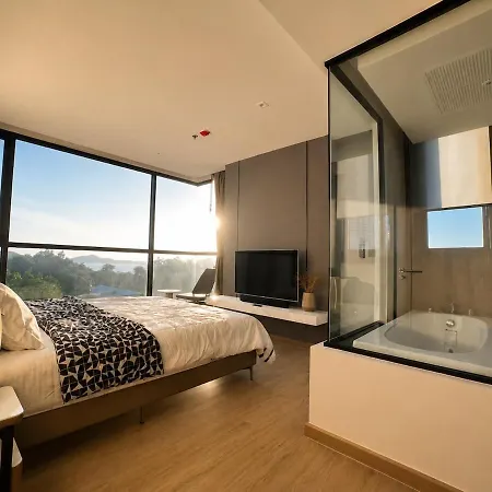 2 Bed Rare Unit With Bath Tub Sea View Apartment *
