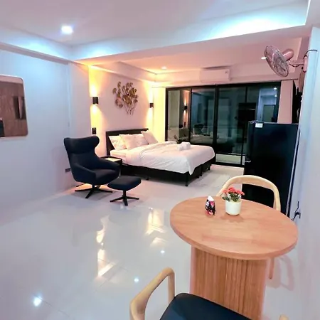 Boutiqueroomrental F3 *