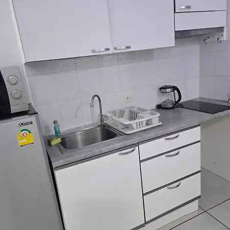 двухкомнатная на пратамнаке Apartment
