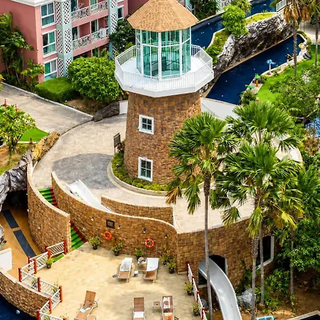 The Grande Caribbean Apartment *