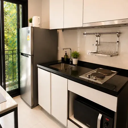 With Rooftop Pool At Excellent Location *