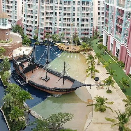 Grande Carreabian Pool Wiew Pattaya