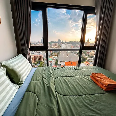 Sea View 2 Bed Good Location Apartment Pattaya