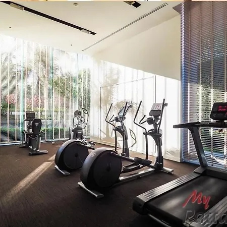 Apartment High Floor 2br Sea View Prime Location Pattaya