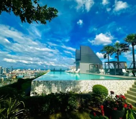 Arcadia Millennium Tower Apartment Pattaya
