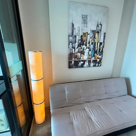 The Base View 12 Apartment *